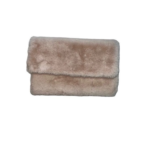 Handbags - 4/$24 Faux Fur Pink‎ Rose Color Clutch